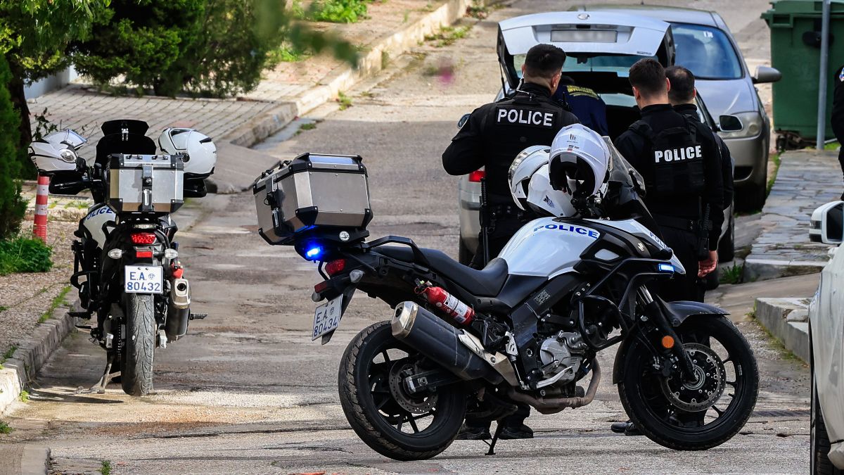 «Έχω 2 αδέρφια θα τα σκοτώσω κι αυτά»: Συγκλονίζει ο 46χρονος μετά το έγκλημα στη Γλυφάδα – Πώς δολοφόνησε τη μητέρα του το 2014