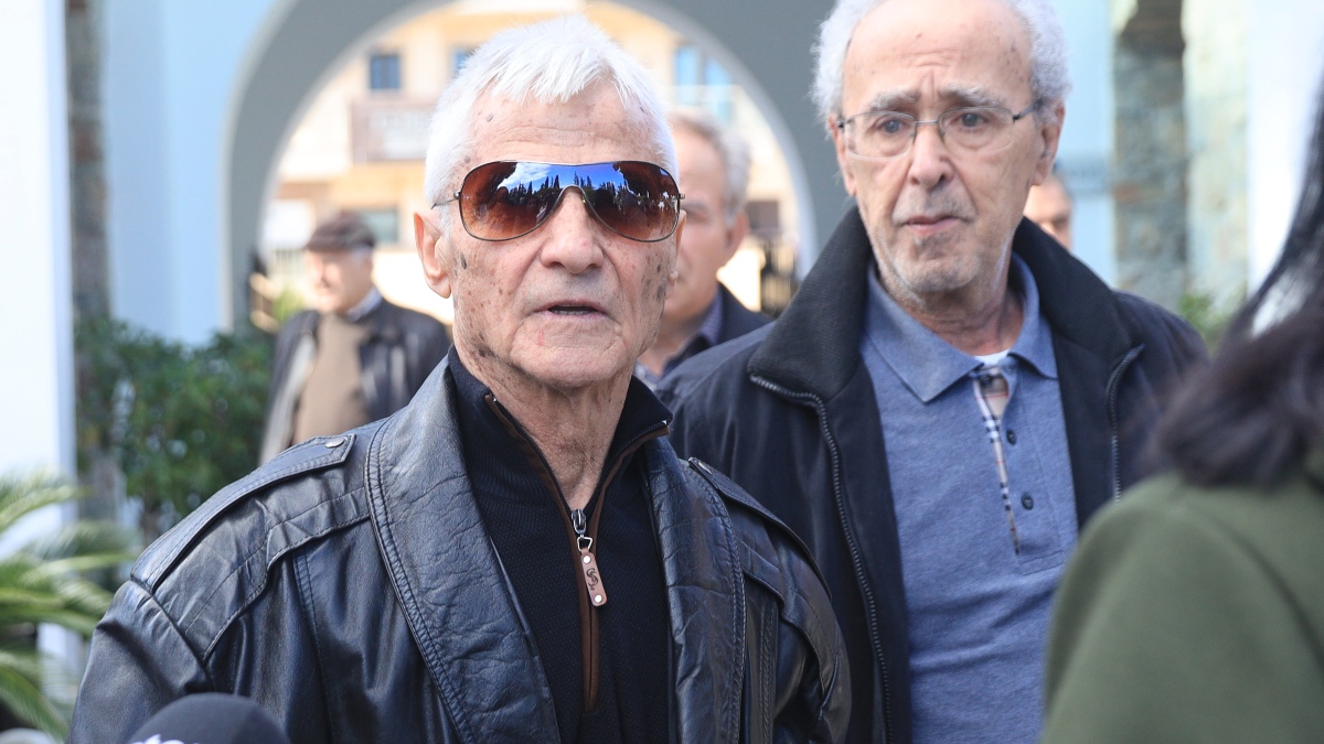 Καίτη Γκρέυ: «Έχω βεβαίωση από γραφολόγο ότι η διαθήκη είναι πλαστή», λέει η δικηγόρος του γιου της