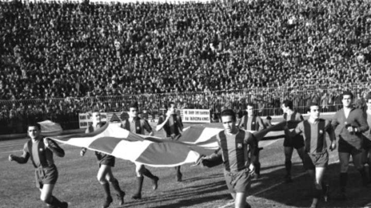 Σαν σήμερα, 3 Ιανουαρίου 1962: Εγκαινιάζεται το γήπεδο της ΑΕΚ στη Νέα Φιλαδέλφεια με έναν πρωθυπουργό και έναν μέλλοντα βασιλιά στις εξέδρες