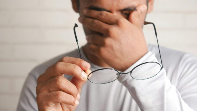 Πονοκέφαλος: 4 φυσικοί τρόποι για άμεση ανακούφιση χωρίς φάρμακα