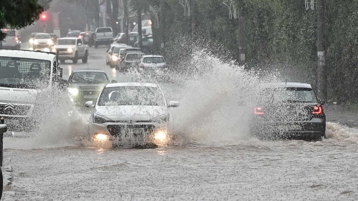 Καιρός – Θοδωρής Κολυδάς: Έρχεται νέα κακοκαιρία – Πού θα «χτυπήσουν» έντονες βροχές και καταιγίδες