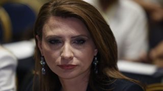 ΣΥΡΙΖΑ: Εκτός Συμβουλίου της Ευρώπης η Νίνα Κασιμάτη μετά την παρουσία της στην τελετή για τη φρεγάτα «Κίμων»