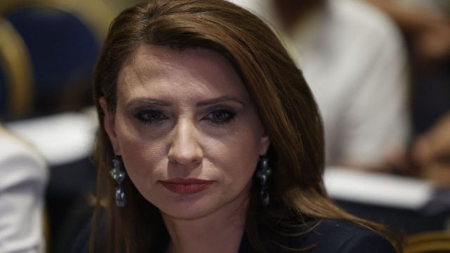 ΣΥΡΙΖΑ: Εκτός Συμβουλίου της Ευρώπης η Νίνα Κασιμάτη μετά την παρουσία της στην τελετή για τη φρεγάτα «Κίμων»