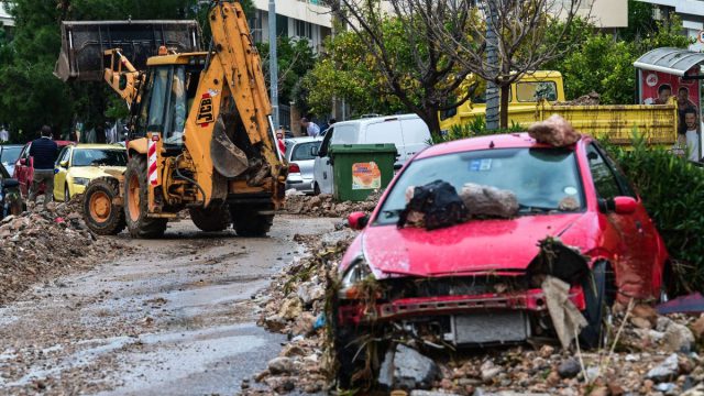 Η Ελλάδα στο «χειρουργικό τραπέζι»: Γιατί οι δρόμοι μας θυμίζουν εργοτάξιο δίχως τέλος