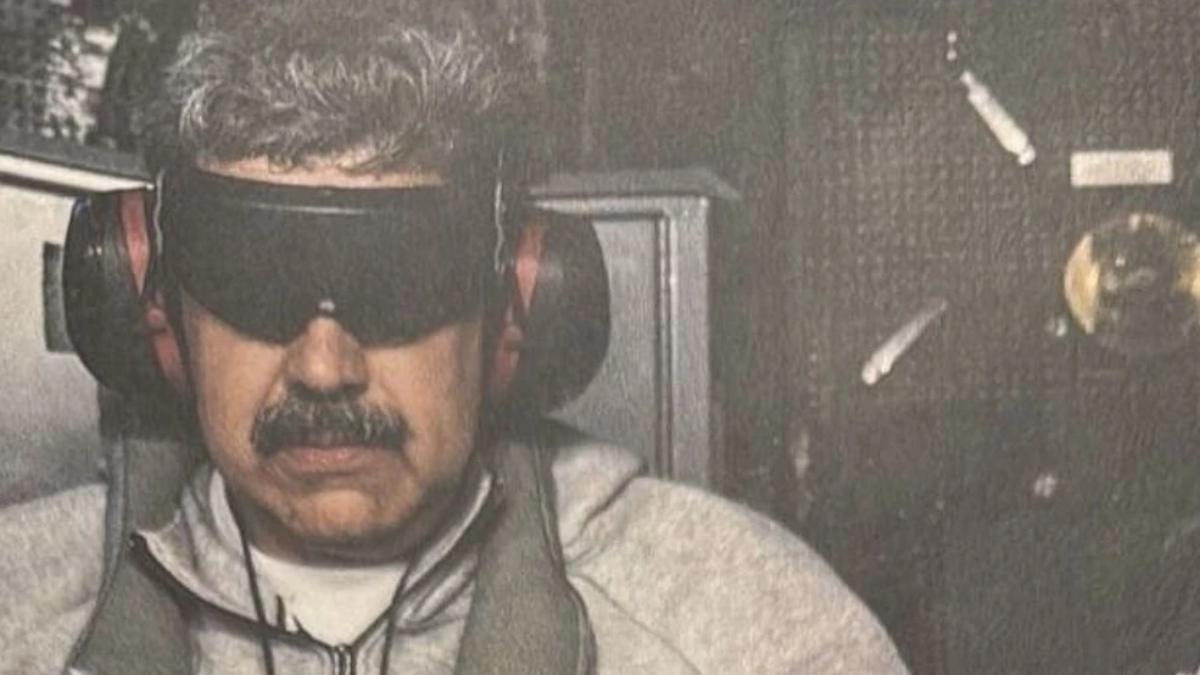 Νικολάς Μαδούρο: Η πρώτη φωτογραφία ντοκουμέντο από τη σύλληψή του, τον πάνε στο Γκουαντάναμο – Τη δημοσίευσε ο Τραμπ