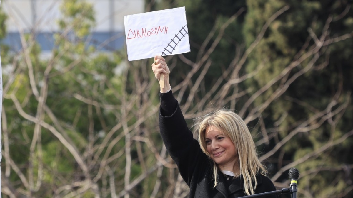 Μαρία Καρυστιανού: Ποια είναι η παιδίατρος που έγινε σύμβολο αγώνα και η απήχησή της στην κοινωνία