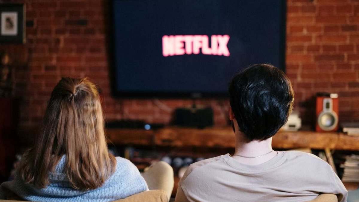 Netflix: 10 κρυμμένα «διαμαντάκια» που σου ξέφυγαν αλλά αξίζουν τον χρόνο σου