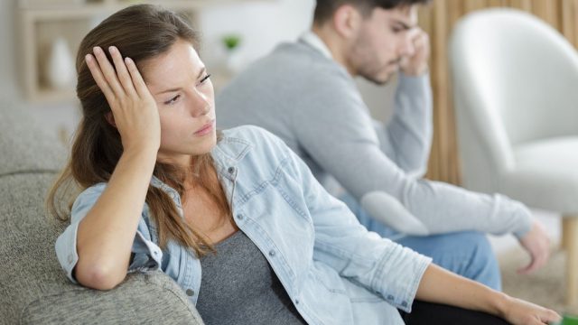 Αυτό είναι το λάθος που καταστρέφει τις περισσότερες σχέσεις – Πώς θα το αντιμετωπίσεις