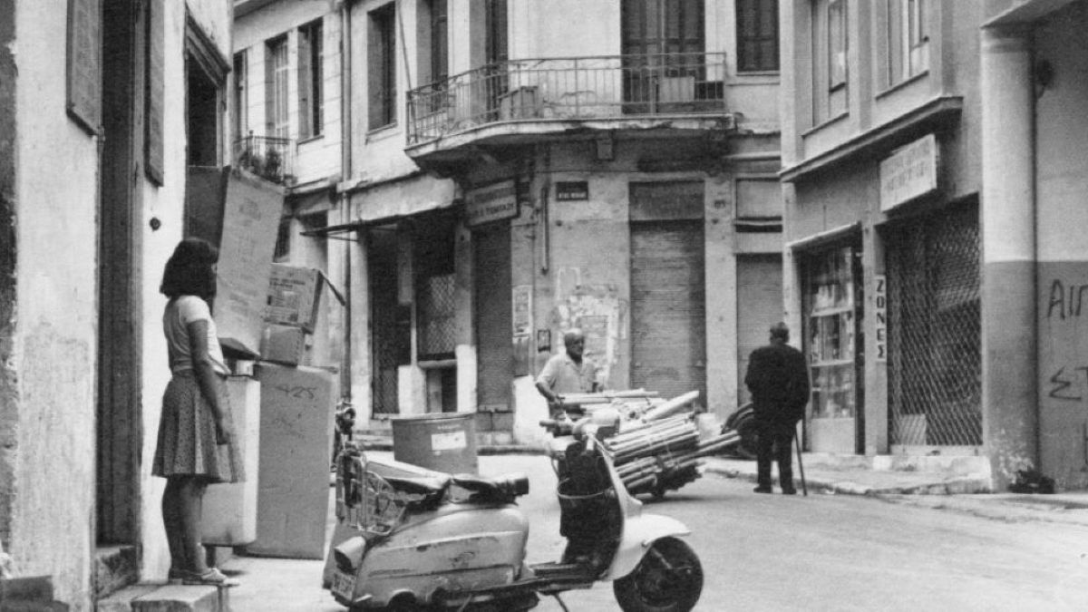 Παλιά Αθήνα: Μπορείς να βρεις ποια είναι η οδός στη φωτογραφία; Το κουίζ που θα σε ταξιδέψει στο χρόνο