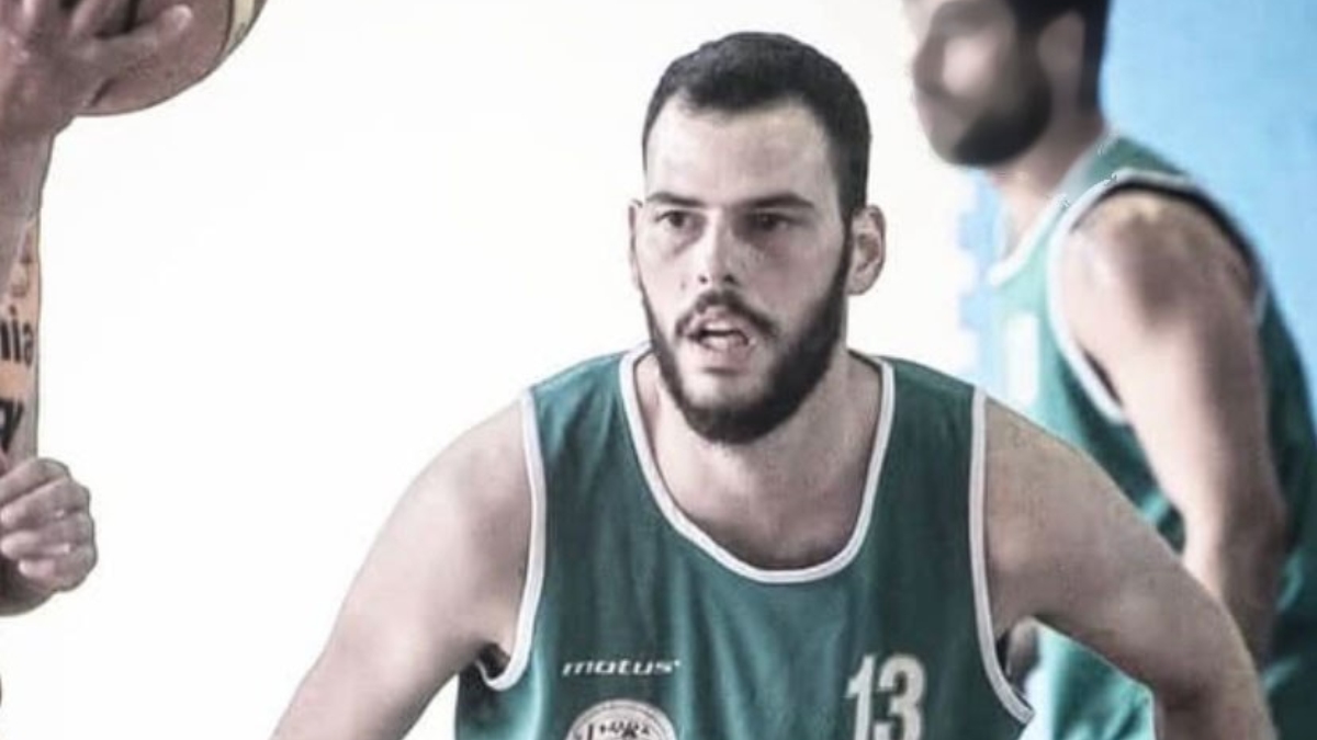 Νεκρός ο Παναγιώτης Κρέτσης: Κατέρρευσε στο παρκέ – Ποιος ήταν ο 33χρονος μπασκετμπολίστας