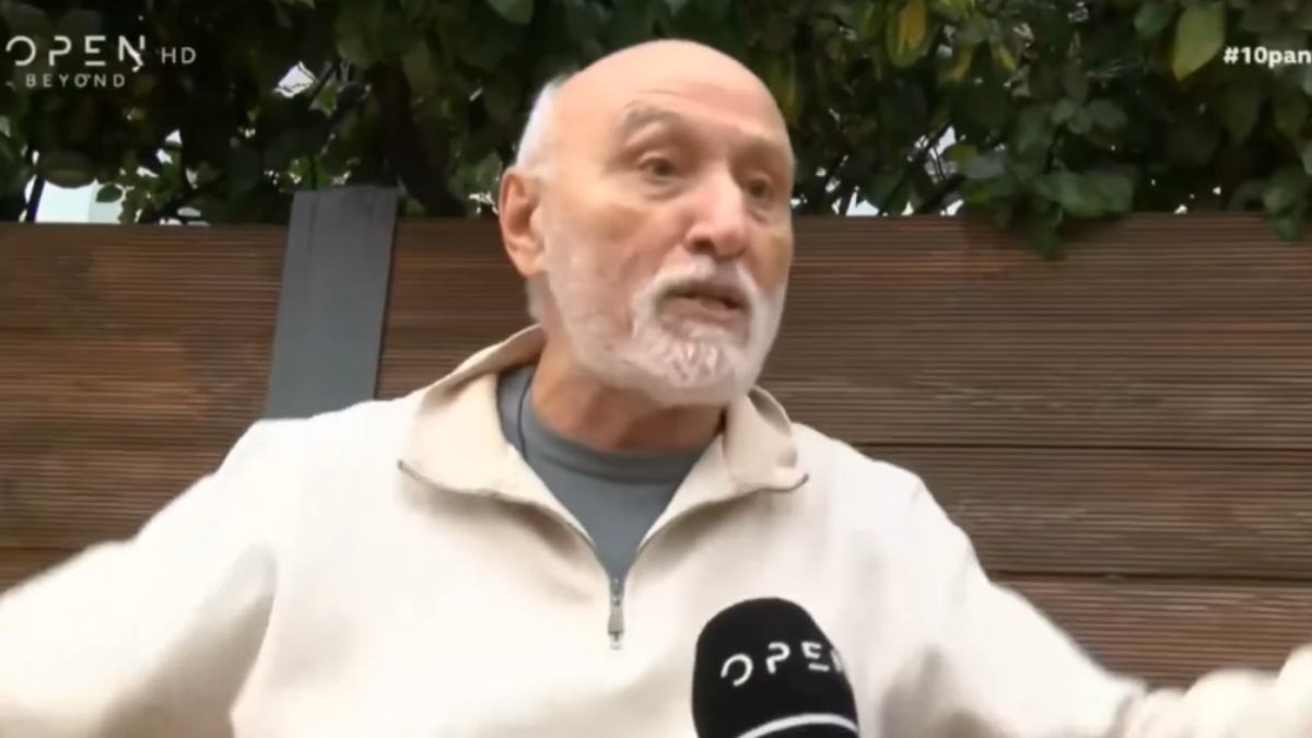 Εν εξάλλω πολίτης στη Βάρη κατά πάντων: «Άχρηστος δήμαρχος, άχρηστη κυβέρνηση! Μόνο Belh@rra και φανφάρες»