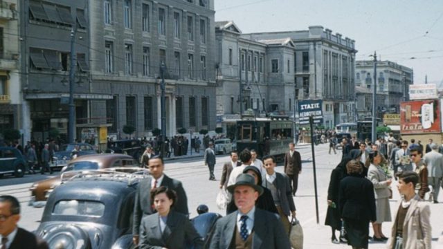 Κουίζ για την παλιά Αθήνα: Καταλαβαίνετε σε ποια οδό βρισκόμαστε;