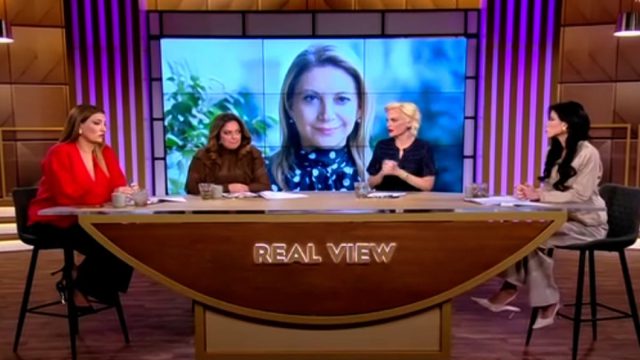 Real View: Συγκίνηση στο πλατό με την Μαρία Καρυστιανού – «Χαλάστηκα φρικτά»