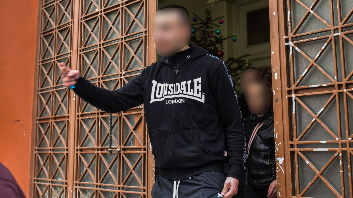 Φυλακές Κασσαβέτειας: Μαστίγωσαν με ηλεκτρικό καλώδιο τον 16χρονο που σκότωσε τον 17χρονο στις Σέρρες