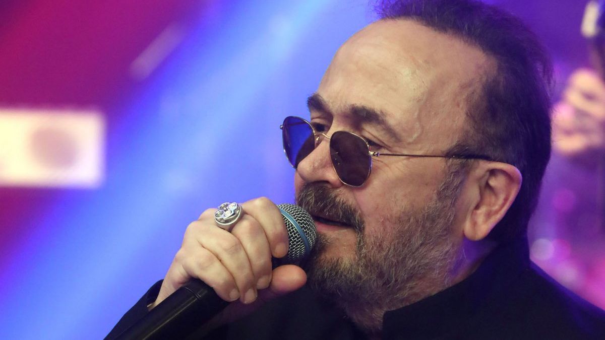 Συγκλονίζει ο Σταμάτης Γονίδης: «Τραγούδησα σε παιδί που ήταν μήνες σε κώμα και ξύπνησε»