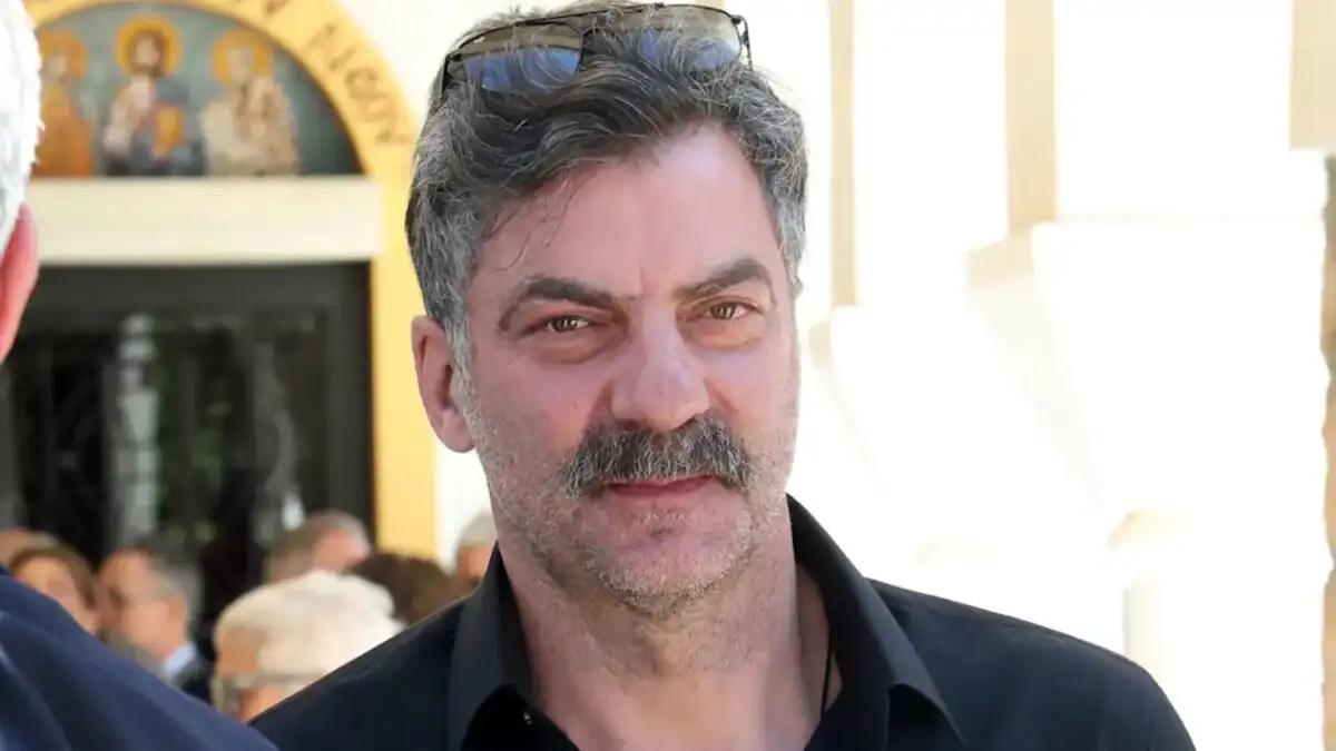 Στάθης Μαντζώρος: Παραμένει σε καταστολή μετά το βαρύ εγκεφαλικό – «Η γυναίκα του δεν έχει φύγει δίπλα του ούτε λεπτό»
