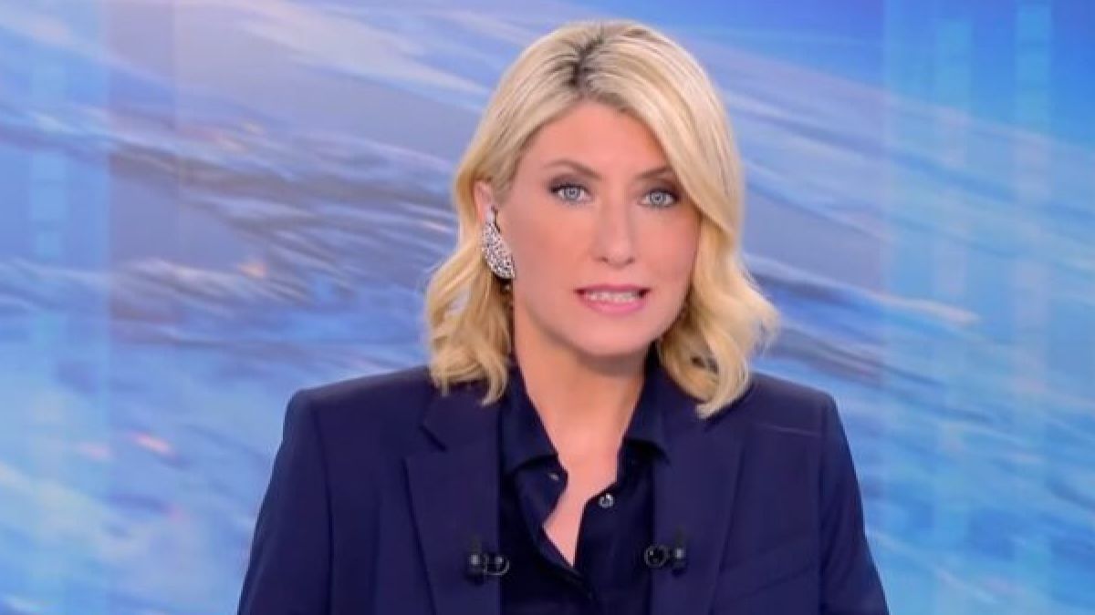 Στο νοσοκομείο η Σία Κοσιώνη: Νοσηλεύεται στην εντατική – Τι συνέβη