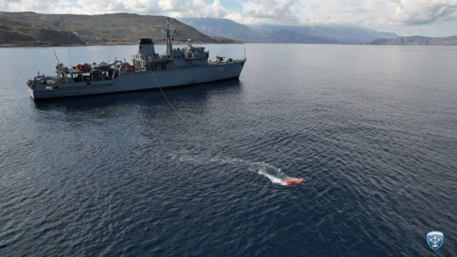 Τουρκική πρόκληση στο κεντρικό Αιγαίο: Παρενόχληση πλοίου που πόντιζε καλώδια του ΔΕΔΔΗΕ
