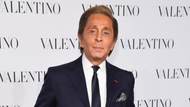 Πέθανε ο εμβληματικός Βαλεντίνο Γκαραβάνι: Η ζωή και το έργο του «αυτοκράτορα» της υψηλής ραπτικής