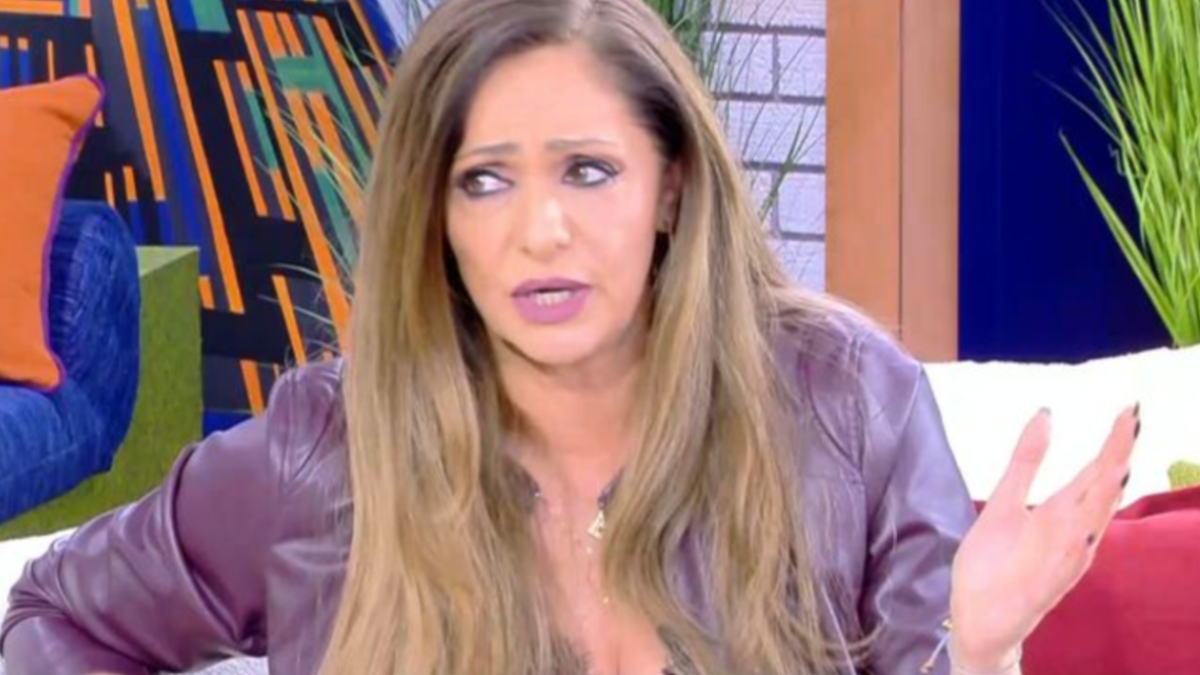 Βίκυ Κουλιανού: «Δεν πήγα στην κηδεία του μπαμπά μου – Έναν χρόνο μετά έκλαιγα με λυγμούς»