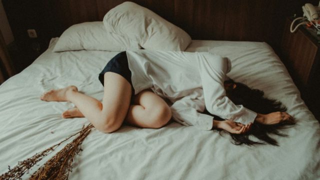 Βιταμίνη Β12 και κατάθλιψη: Η αόρατη σύνδεση – Πώς η έλλειψη επηρεάζει την ψυχική μας υγεία