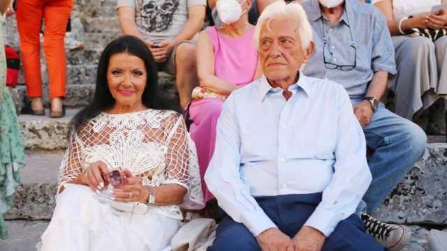Πύρρος Αναγνωστόπουλος: Ποιος ήταν ο σύντροφος που στάθηκε στο πλευρό της Ζωζώς Σαπουντζάκη για 27 χρόνια
