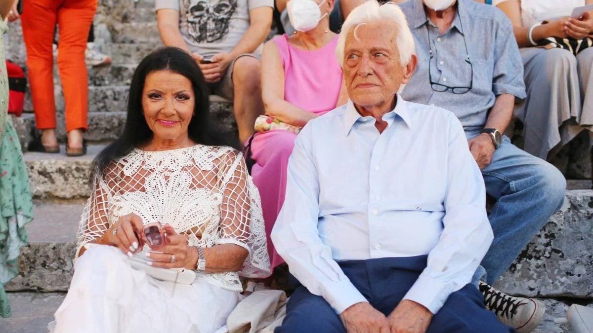 Πύρρος Αναγνωστόπουλος: Ποιος ήταν ο σύντροφος που στάθηκε στο πλευρό της Ζωζώς Σαπουντζάκη για 27 χρόνια