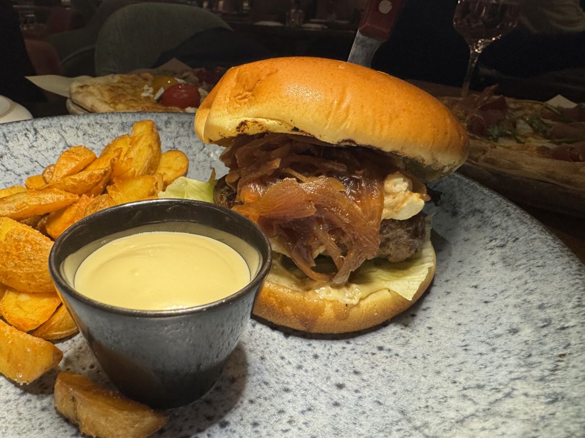 Το Burger