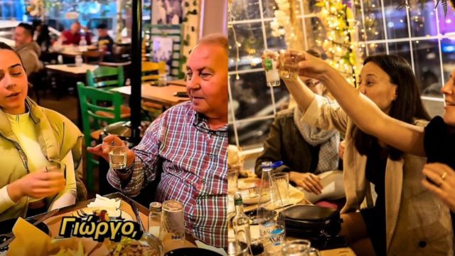 Το 25αρακι της Πανόρμου το ξέρετε – Τις συμβουλές για τσίπουρο του κυρ Γιώργη δεν τις ξέρετε! 