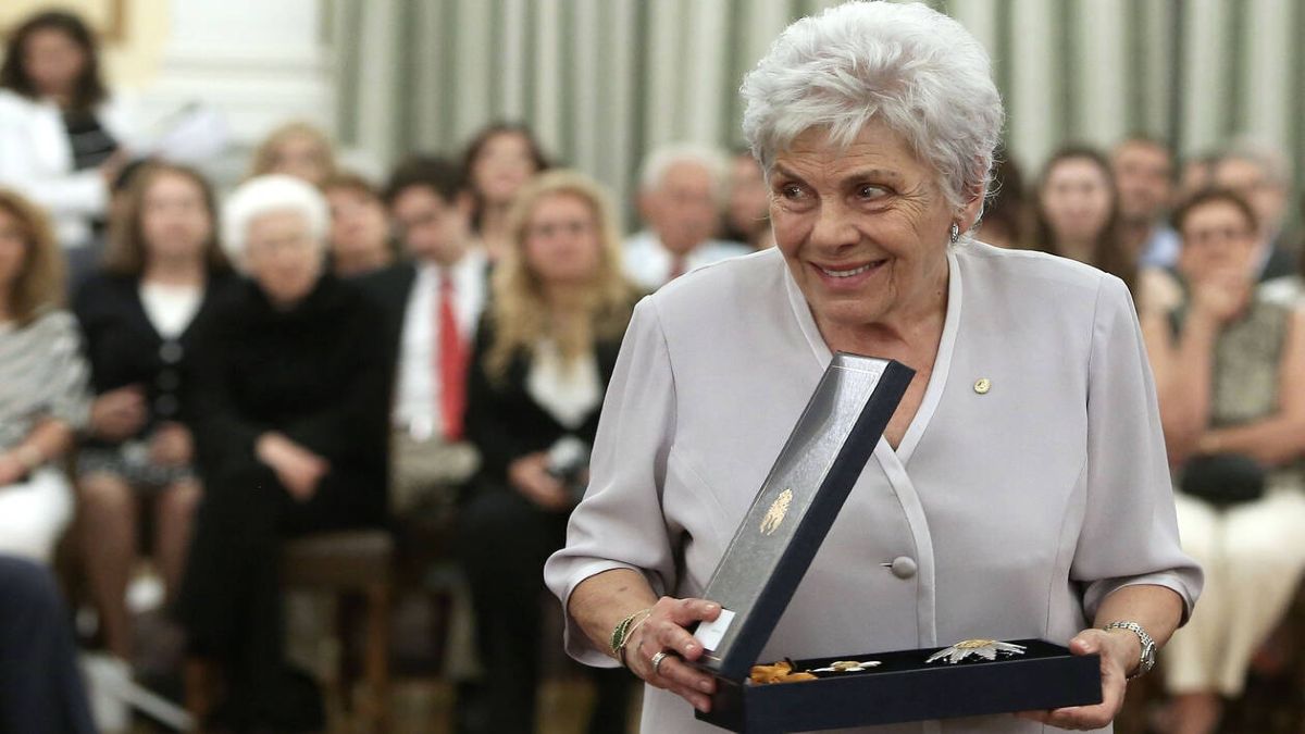 Σαν σήμερα, 22 Φεβρουαρίου 2020: Πέθανε η Κική Δημουλά – Η ποιήτρια που έκανε την καθημερινότητα φιλοσοφία