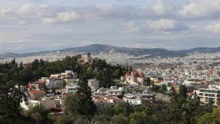 Οι πιο ακριβές και πιο φθηνές περιοχές στην Αττική για ενοίκιο και πώληση