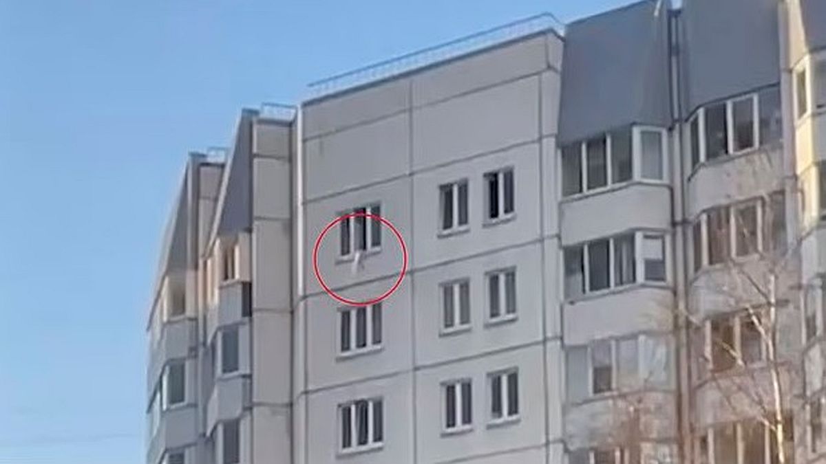 Θαύμα: Βρέφος έπεσε από ύψος 33 μέτρων και σώθηκε – Το «δίχτυ» σωτηρίας με ένα παλτό