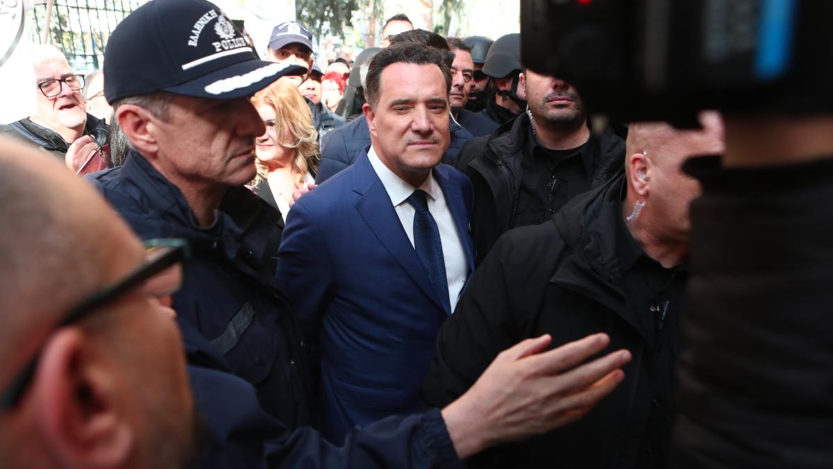 Το μήνυμα Γεωργιάδη μετά τα επεισόδια στο Κρατικό Νίκαιας: «Θα με είχαν σκοτώσει αν δεν παρενέβαιναν τα ΜΑΤ»