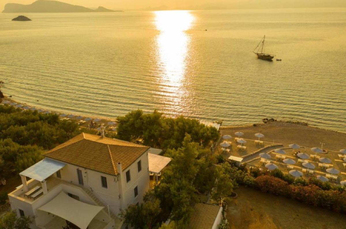 Σουίτες με θέα Αιγαίο