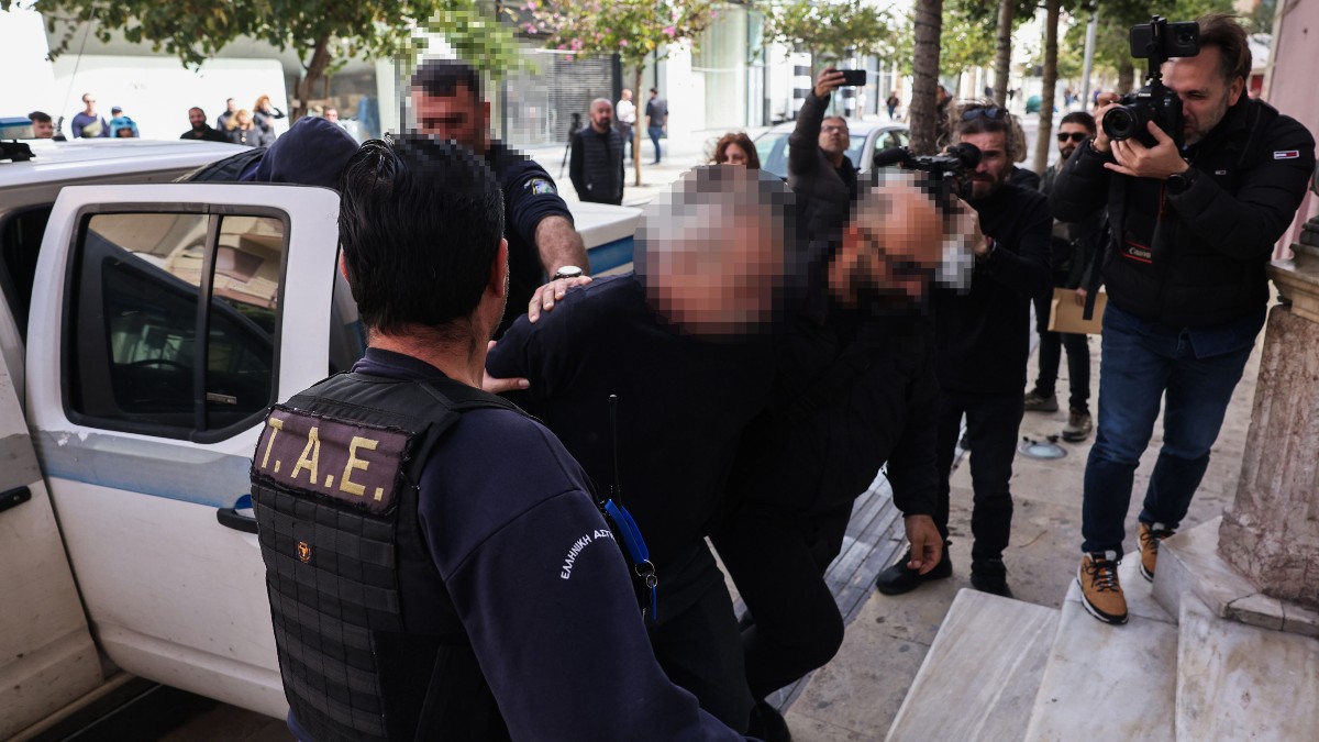 Σοκάρει η αδελφοκτονία στο Ηράκλειο: Στο δωμάτιο του δράστη βρέθηκαν τα κλειδιά του αυτοκινήτου