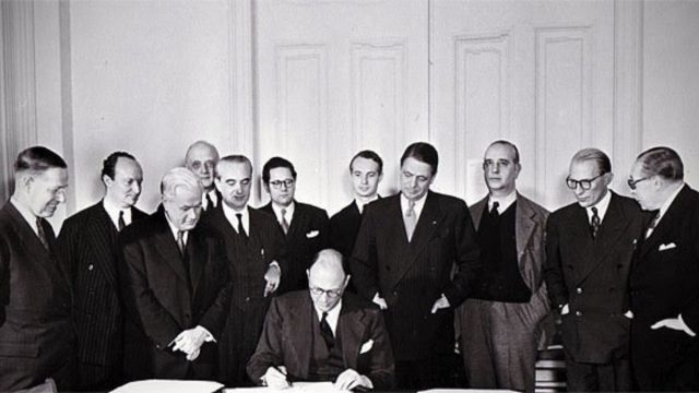 Το μεγάλο «ΝΑΙ» στη Δύση: Η 18η Φεβρουαρίου που σφράγισε τη μοίρα της Ελλάδας στο ΝΑΤΟ
