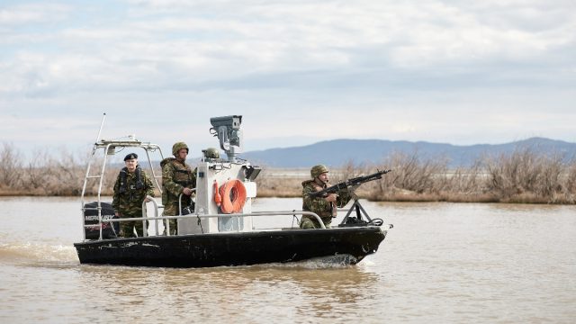 Βυθίζεται ο Έβρος: Έως και 6 μέτρα το νερό στα Λάβαρα – Εξαγγελίες Μητσοτάκη για έργα 30 εκατ. ευρώ