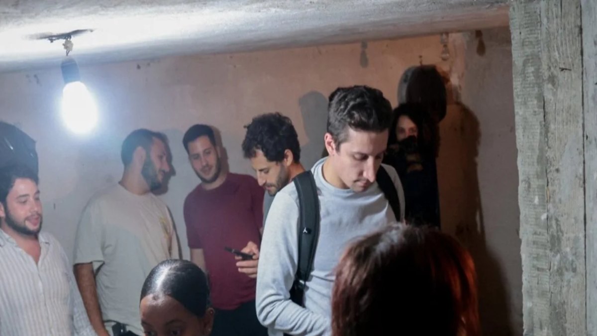 Πολεμικός συναγερμός στη Μέση Ανατολή: Ανοίγουν καταφύγια στο Ισραήλ, μαζικές εκκλήσεις για απομάκρυνση πολιτών – Ταξιδιωτική οδηγία στους Έλληνες από ΥΠΕΞ