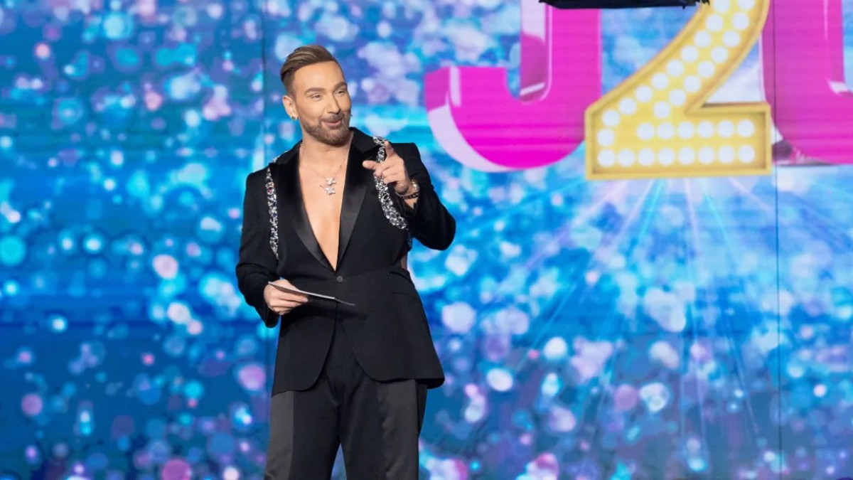 J2US: Πρεμιέρα με αλλαγές – Ο κριτής που θα απουσιάζει από το πρώτο live