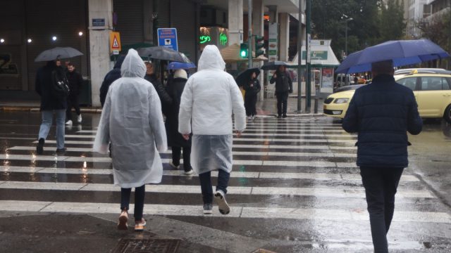Καιρός σήμερα 1/2: Με πολύ νερό κάνει ποδαρικό ο Φεβρουάριος – Red Code από ΕΜΥ, τι λένε Αρναούτογλου, Καλλιάνος