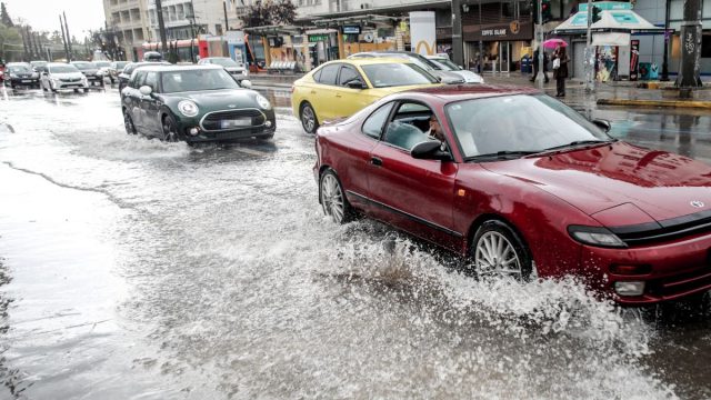 Κολυδάς και Ρήγου προειδοποιούν: Διπλό κύμα κακοκαιρίας 48 ωρών – Ποιες περιοχές βρίσκονται στο «στόχαστρο»