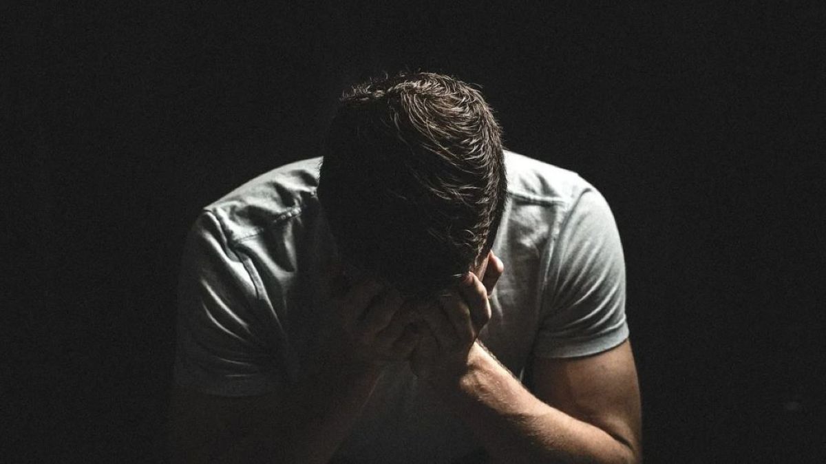 Σοκάρουν όσα περιγράφει πατέρας τριών παιδιών