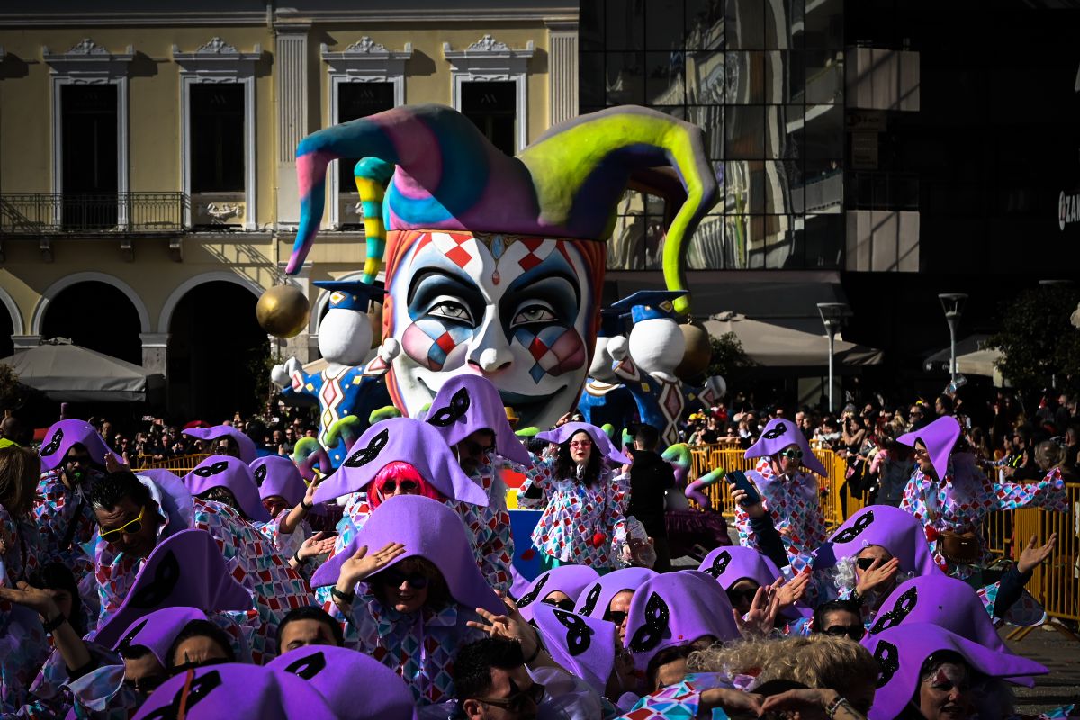 Φοιτητικό σπίτι στην Πάτρα έγινε viral για τον… απίστευτο συνωστισμό