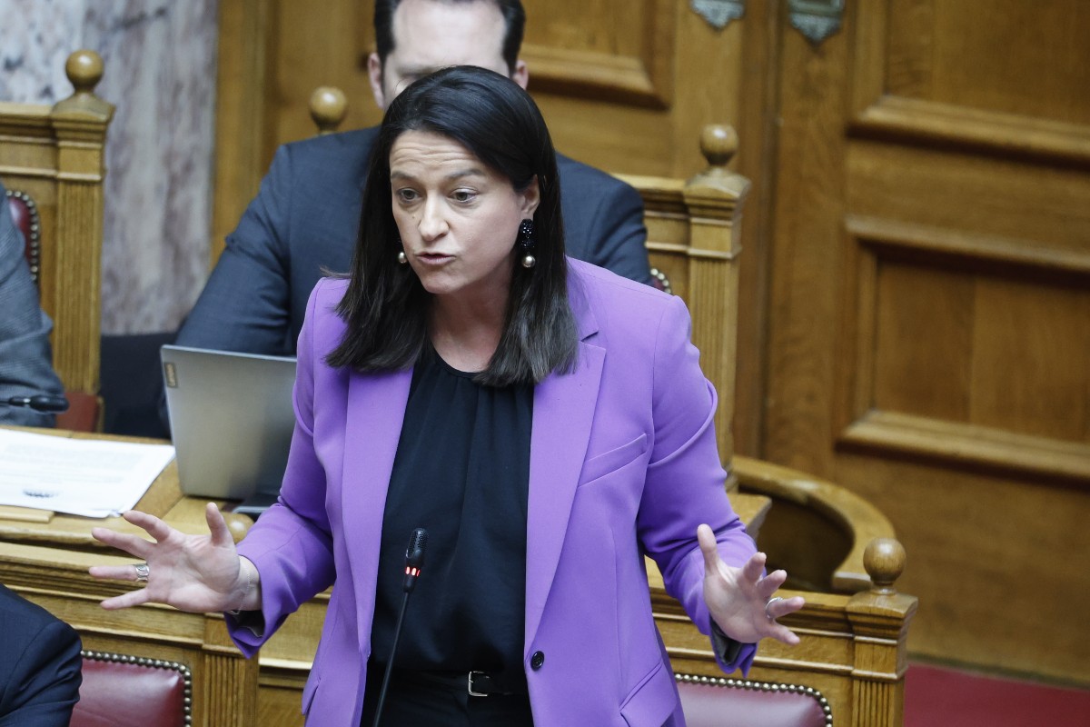 Η κεραμέως απάντησε στην Κωνσταντοπούλου