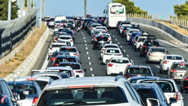 Χάος στον Κηφισό μετά από τροχαίο: Μεγάλες καθυστερήσεις και στα δύο ρεύματα