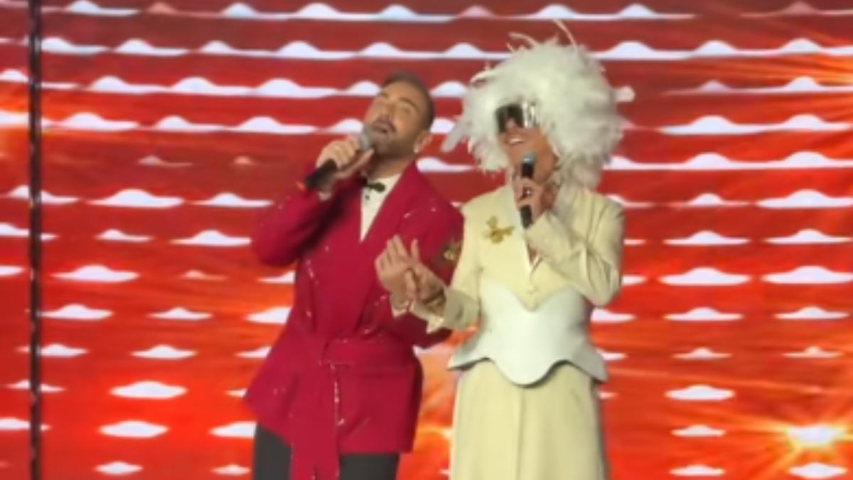 J2US: Ο Κοκλώνης τραγουδάει μαζί με τον Γαβαλά! Μπορείτε να το δείτε μόνο με δική σας ευθύνη