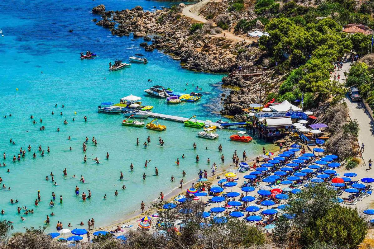Konnos Bay Beach
