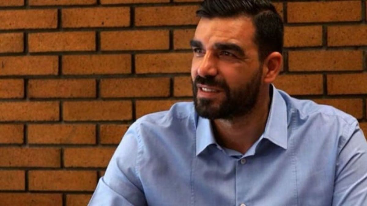 Άγνωστοι ανατινάζουν το αρτοποιείο του διεθνή διαιτητή Πέτρου Κωνσταντινέα