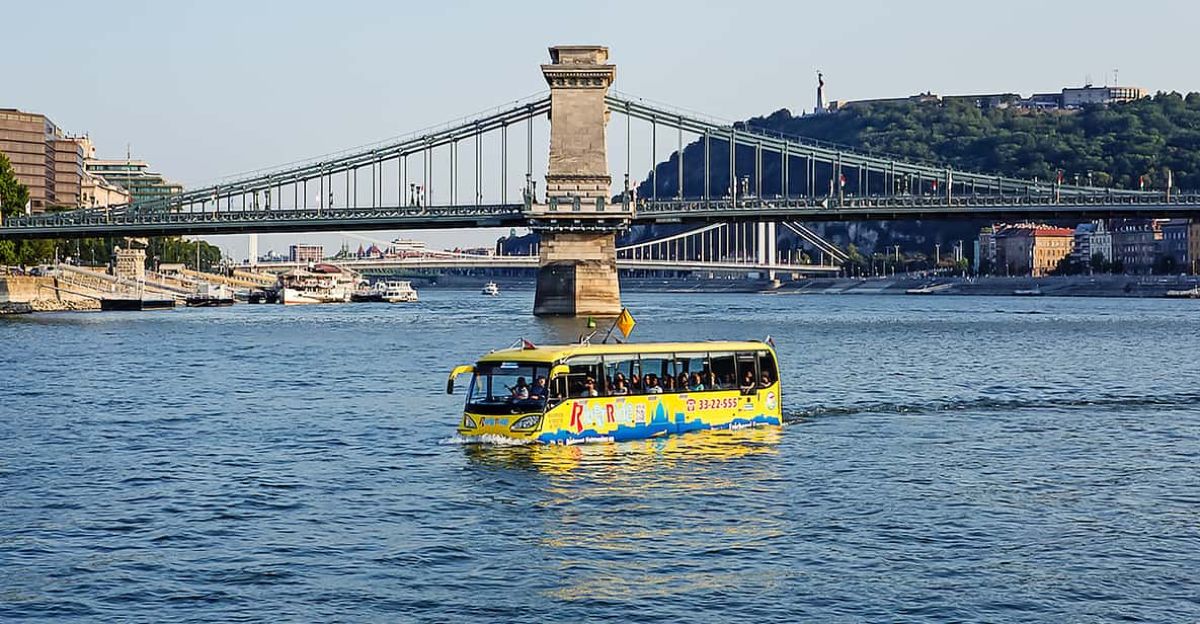 Ούτε καράβι ούτε bus
