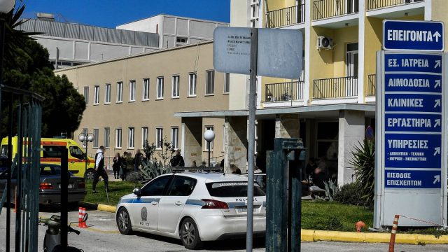 Νεκρός 17χρονος στο Λουτράκι: Προσήχθη η μητέρα του ανήλικου που υπέδειξε ο 19χρονος τραυματίας